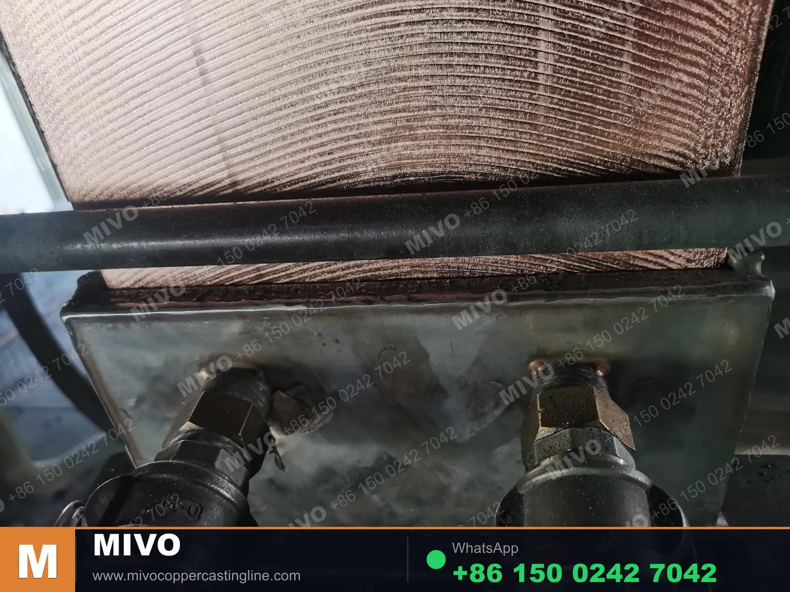 Crystallizer lower copper block with graphite mold connection